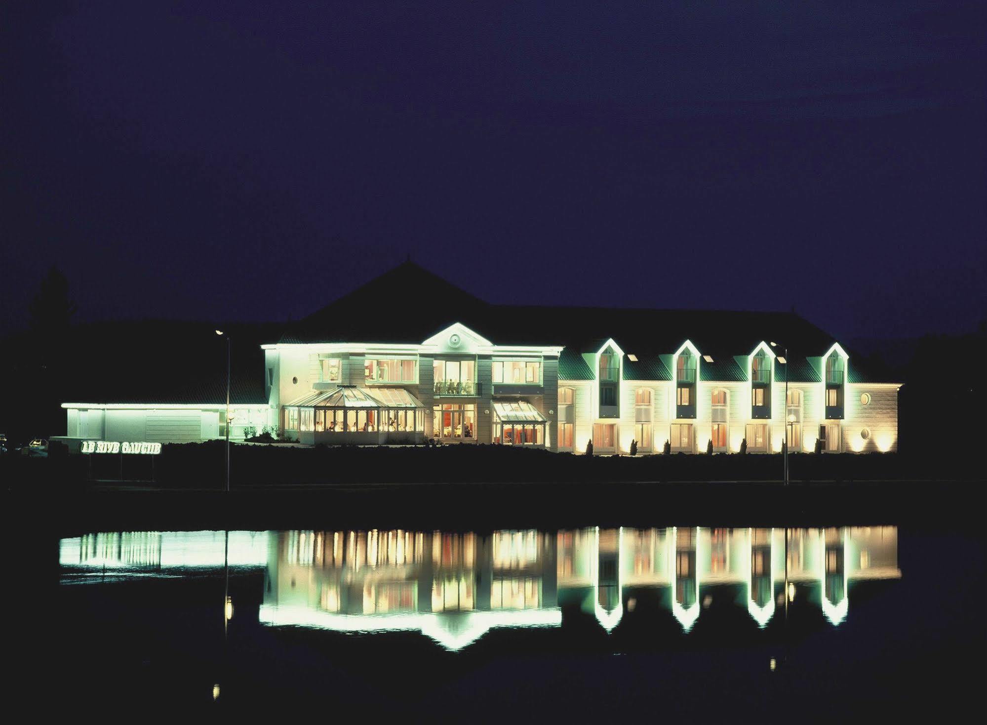 Hotel Restaurant Le Rive Gauche ชัวญี ภายนอก รูปภาพ